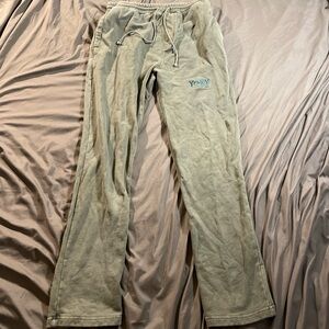 Yony green sweatpants with embroidered logo